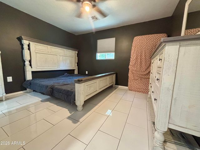 2335 W Myrtle Avenue, Phoenix, AZ 85021