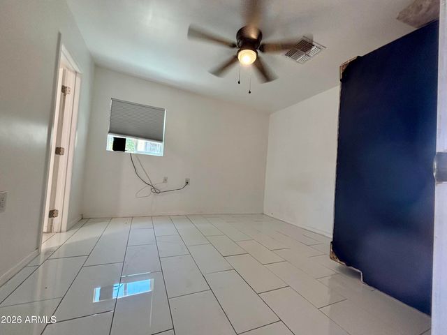 2335 W Myrtle Avenue, Phoenix, AZ 85021