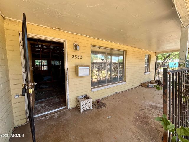 2335 W Myrtle Avenue, Phoenix, AZ 85021