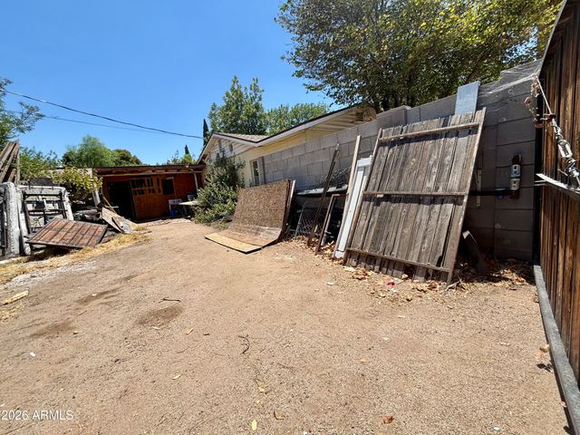 2335 W Myrtle Avenue, Phoenix, AZ 85021