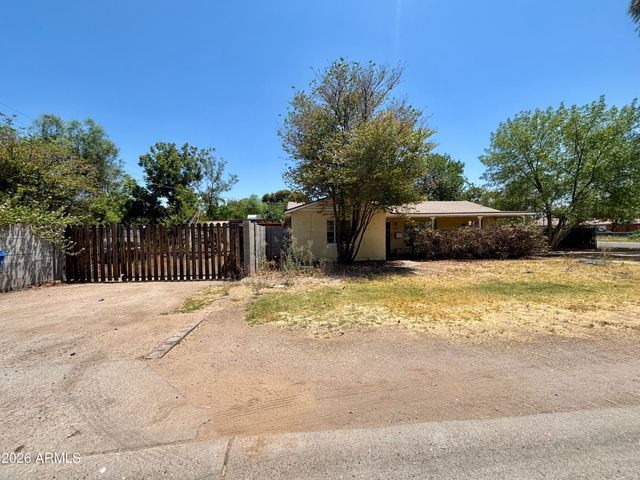2335 W Myrtle Avenue, Phoenix, AZ 85021