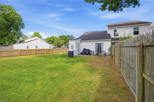 625 Cedar Springs Ct, Virginia Beach, VA 23462