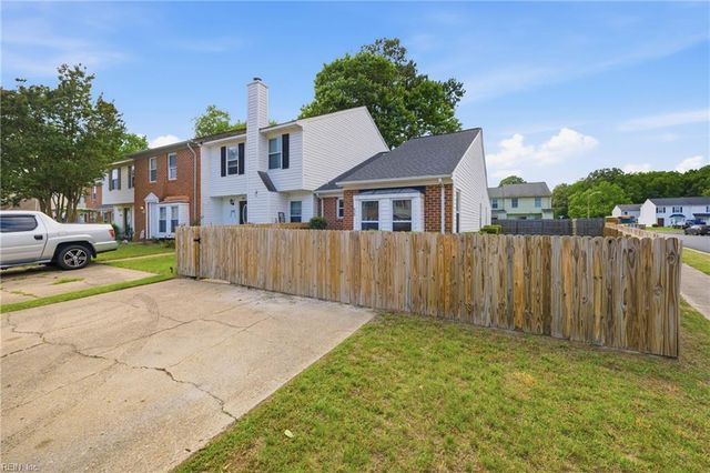 625 Cedar Springs Ct, Virginia Beach, VA 23462