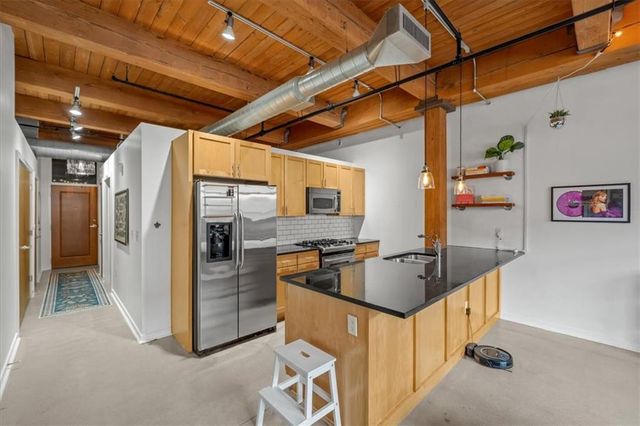 712 Broadway Boulevard 704, Kansas City, MO 64105