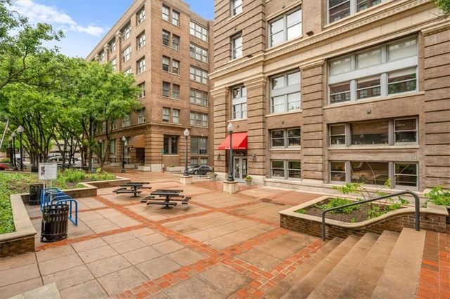 712 Broadway Boulevard 704, Kansas City, MO 64105