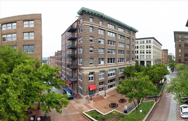 712 Broadway Boulevard 704, Kansas City, MO 64105
