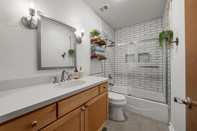 712 Broadway Boulevard 704, Kansas City, MO 64105