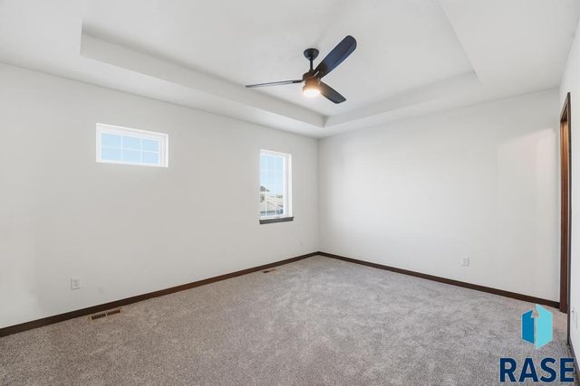 1249 N Marion Rd Road 2, Sioux Falls, SD 57107