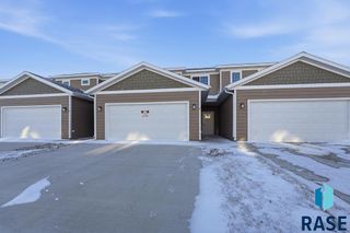 1249 N Marion Rd Road 2, Sioux Falls, SD 57107