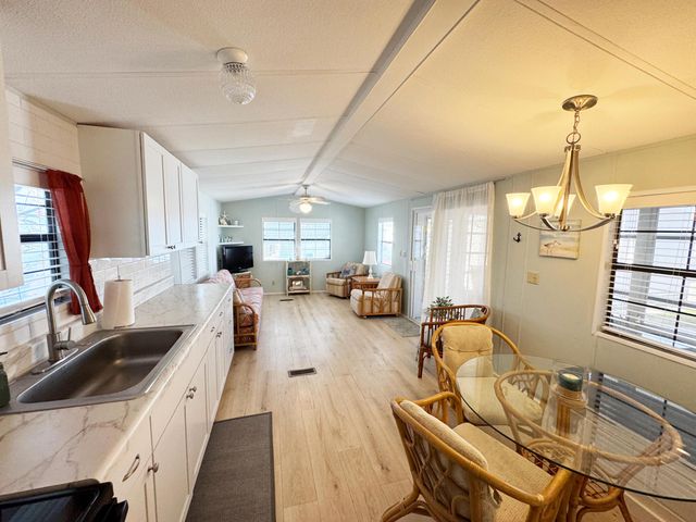 210 Cardinal Drive B, Briny Breezes, FL 33435