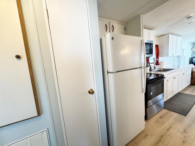 210 Cardinal Drive B, Briny Breezes, FL 33435