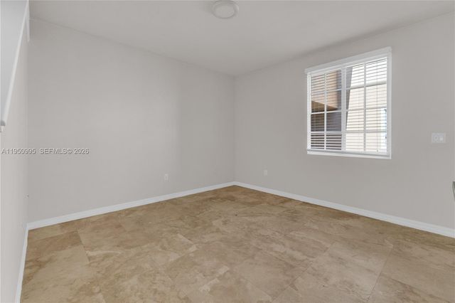 2945 NE 185th St 1402, Aventura, FL 33180