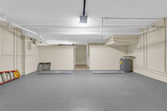 2945 NE 185th St 1402, Aventura, FL 33180