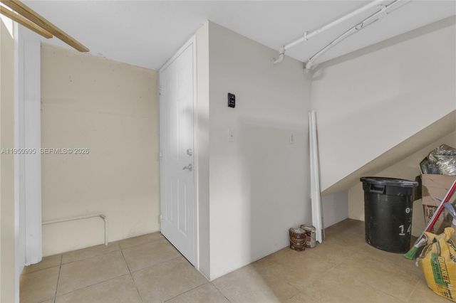 2945 NE 185th St 1402, Aventura, FL 33180