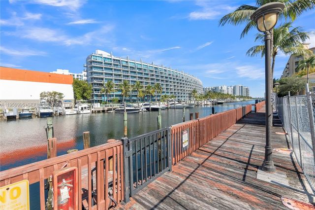 2945 NE 185th St 1402, Aventura, FL 33180