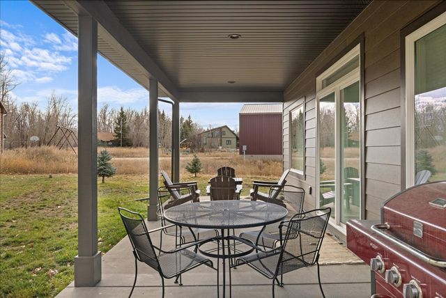 22 Kent Lane North, Red Lodge, MT 59068