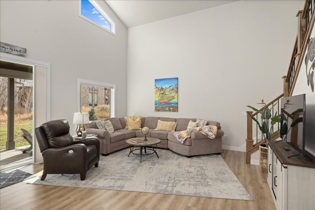 22 Kent Lane North, Red Lodge, MT 59068