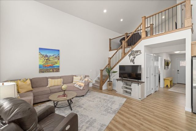 22 Kent Lane North, Red Lodge, MT 59068