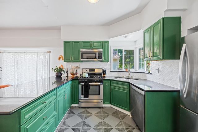 4844 12th Ave, Sacramento, CA 95820