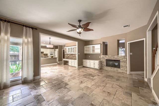 16030 Santa Cathrena, San Antonio, TX 78232