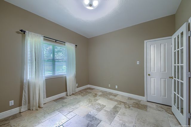 16030 Santa Cathrena, San Antonio, TX 78232