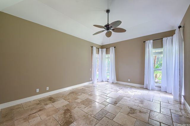 16030 Santa Cathrena, San Antonio, TX 78232