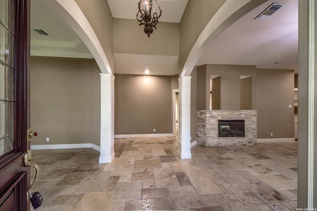 16030 Santa Cathrena, San Antonio, TX 78232