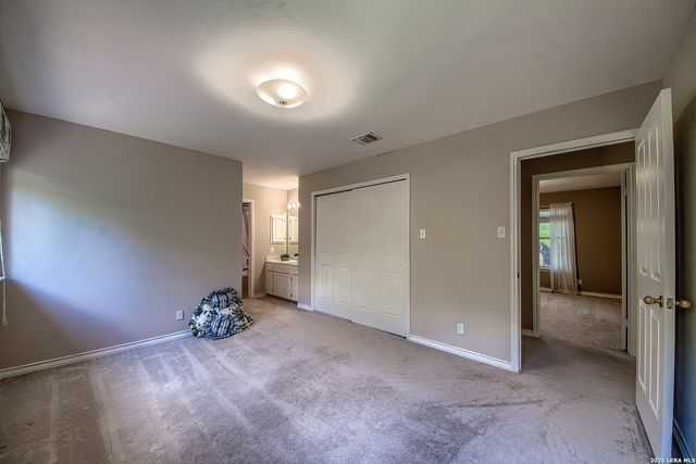 16030 Santa Cathrena, San Antonio, TX 78232