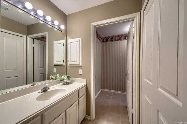 16030 Santa Cathrena, San Antonio, TX 78232