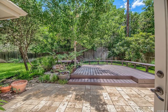 16030 Santa Cathrena, San Antonio, TX 78232