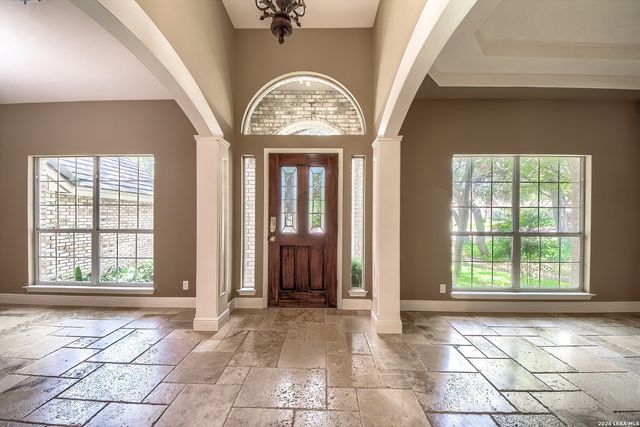 16030 Santa Cathrena, San Antonio, TX 78232