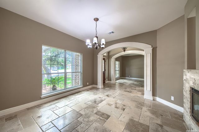 16030 Santa Cathrena, San Antonio, TX 78232