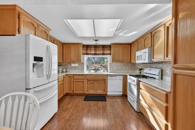 6140 Shad Way, Pollock Pines, CA 95726