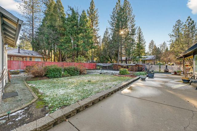 6140 Shad Way, Pollock Pines, CA 95726