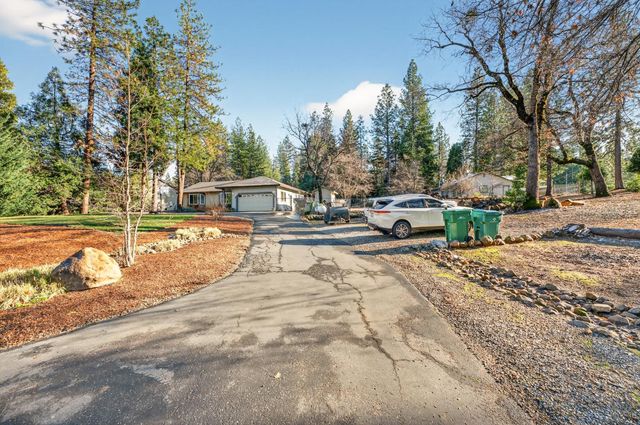 6140 Shad Way, Pollock Pines, CA 95726