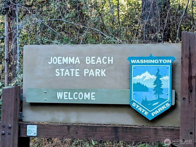 2501 195th Avenue SW, Lakebay, WA 98349