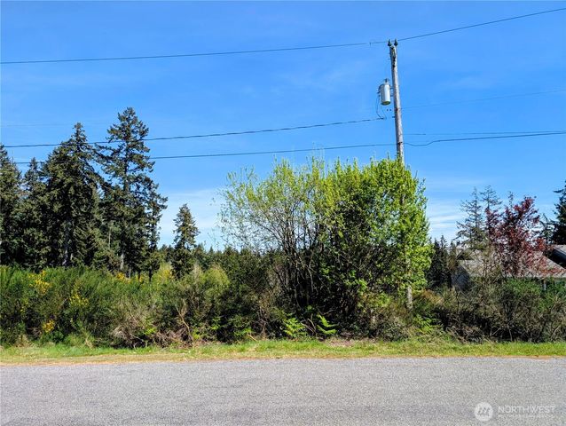 2501 195th Avenue SW, Lakebay, WA 98349
