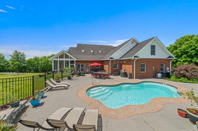 1729 Harrisburg Mill Road, Sevierville, TN 37876