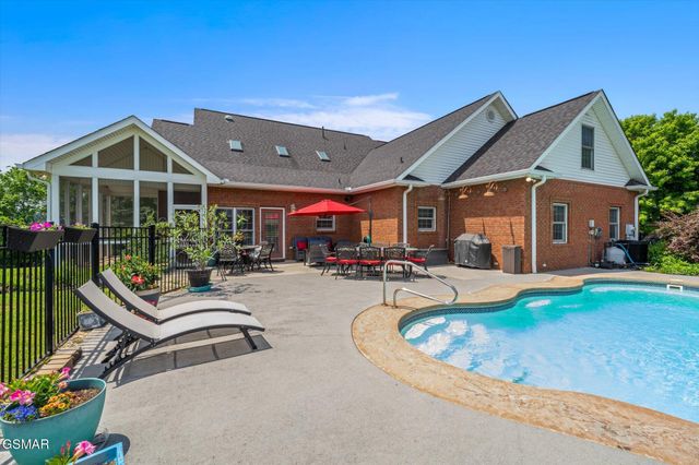 1729 Harrisburg Mill Road, Sevierville, TN 37876