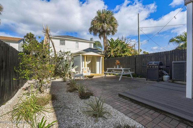 505 UPPER 8TH Avenue S, Jacksonville Beach, FL 32250