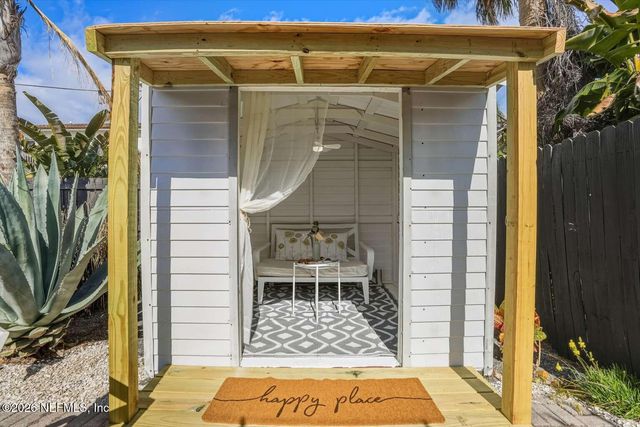 505 UPPER 8TH Avenue S, Jacksonville Beach, FL 32250