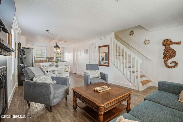 505 UPPER 8TH Avenue S, Jacksonville Beach, FL 32250