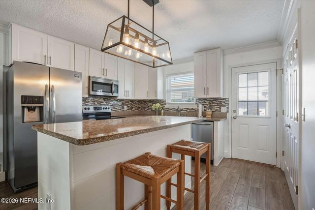 505 UPPER 8TH Avenue S, Jacksonville Beach, FL 32250