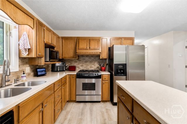 198 Dutchmans Cove Road, Midway, GA 31320