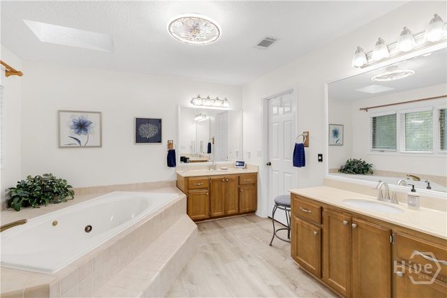 198 Dutchmans Cove Road, Midway, GA 31320