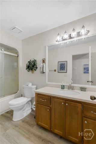 198 Dutchmans Cove Road, Midway, GA 31320