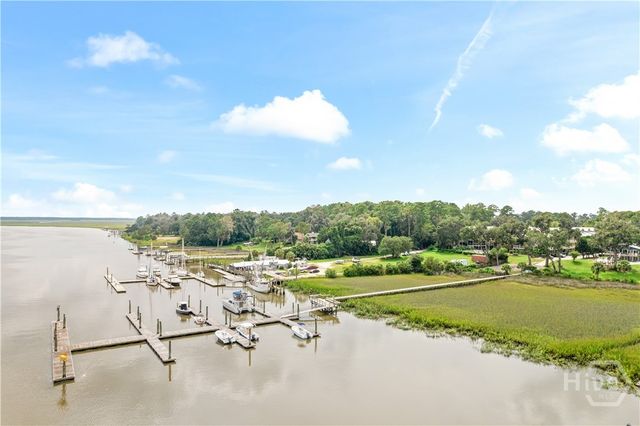 198 Dutchmans Cove Road, Midway, GA 31320