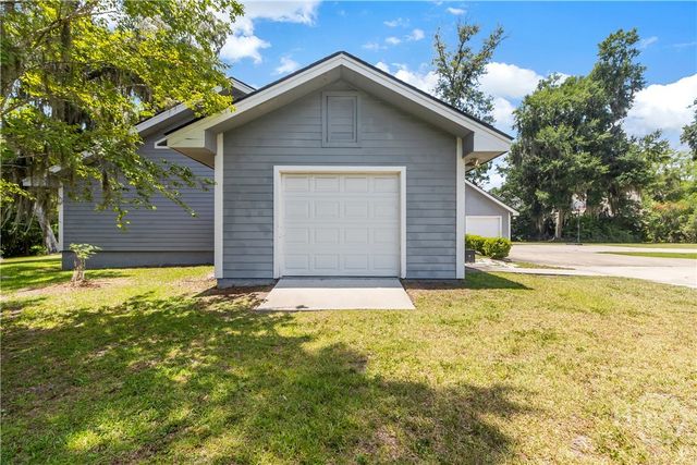 198 Dutchmans Cove Road, Midway, GA 31320