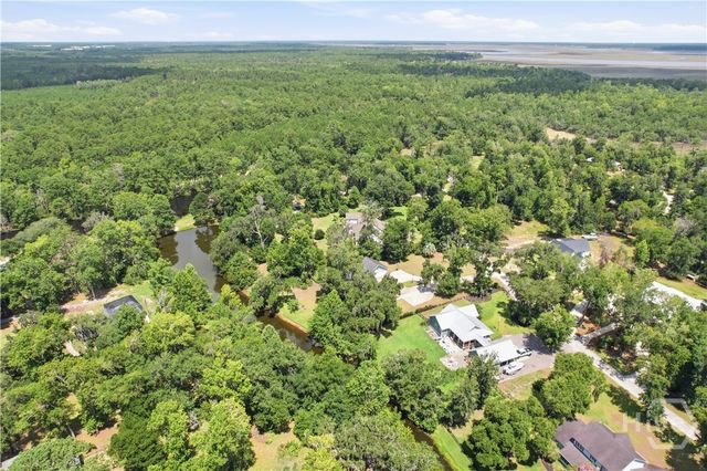 198 Dutchmans Cove Road, Midway, GA 31320