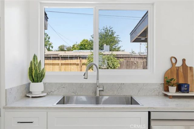 2805 Haley Street, Bakersfield, CA 93305